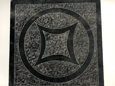 Các mẫu đá lát sân băm mặt đồng tiền màu đen mới nhất 2020