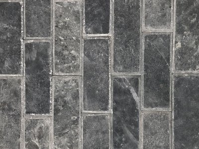 Đá chà cát soi cạnh màu xanh rêu ốp cổng, tường rào